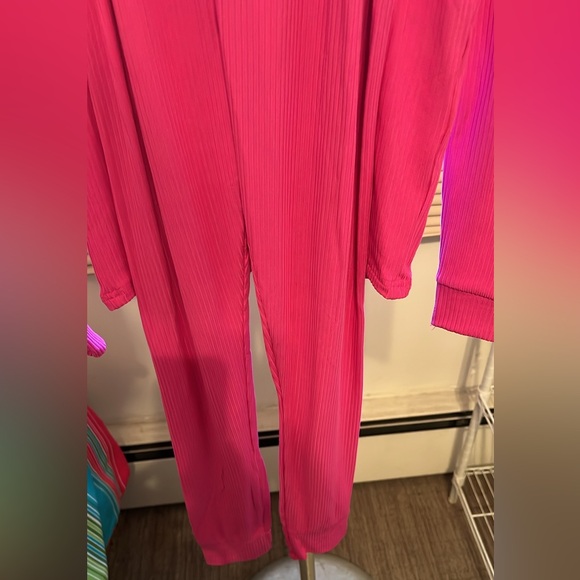 Juicy Couture Girls NWT Cotton 2 Piece Pajamas Long Sleeve and Long Pants - Picture 7 of 7